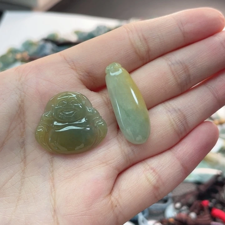 细***焕翡翠未镶嵌颈饰A货翡翠不退不换
