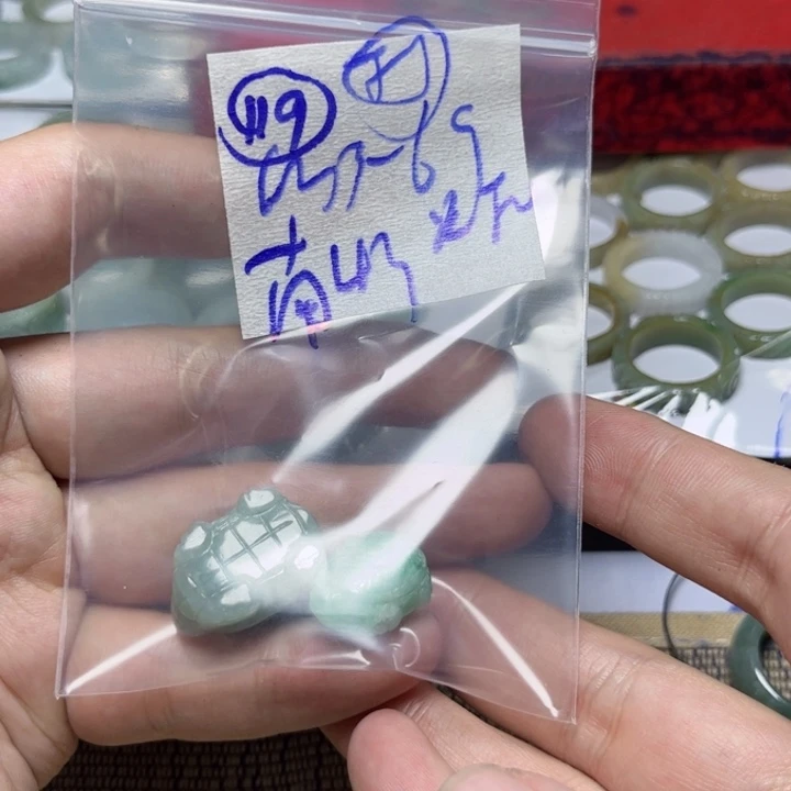 定制翡翠未镶嵌南**南