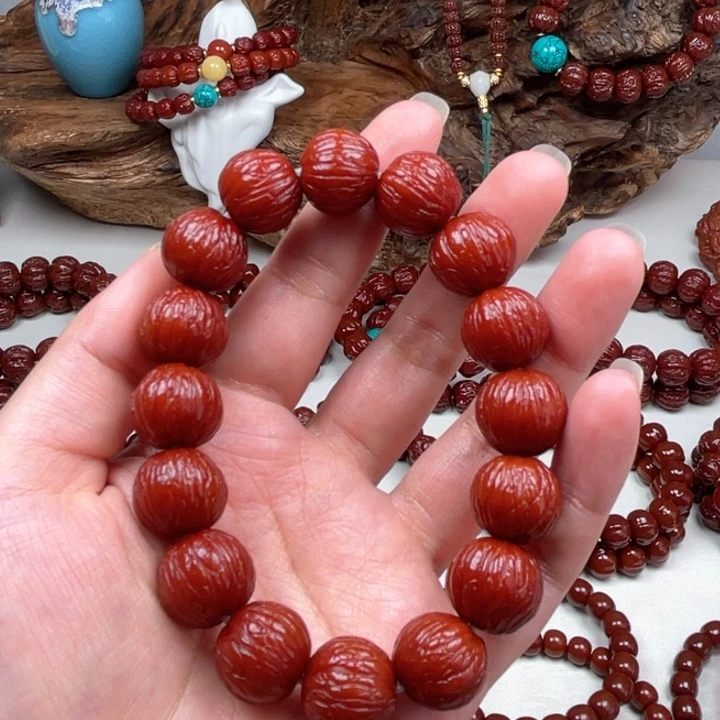 猴头核桃吊坠凤羽15