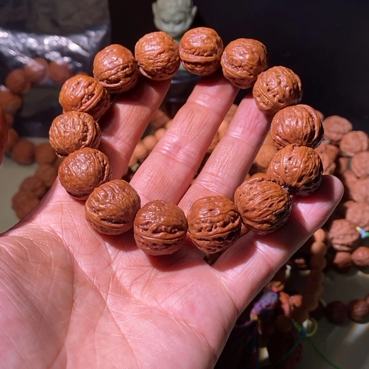 手串文玩核桃……50