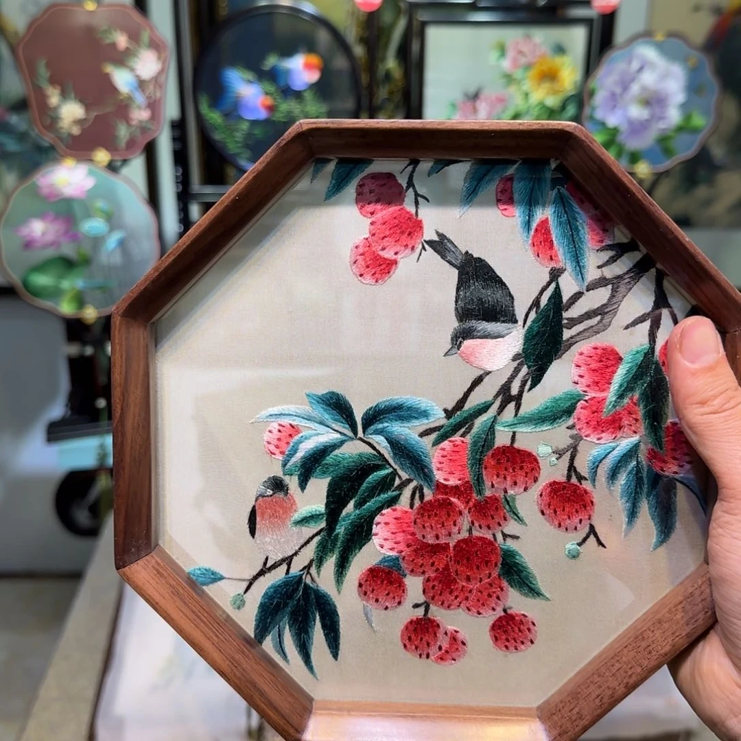 刺绣刺绣工艺精湛