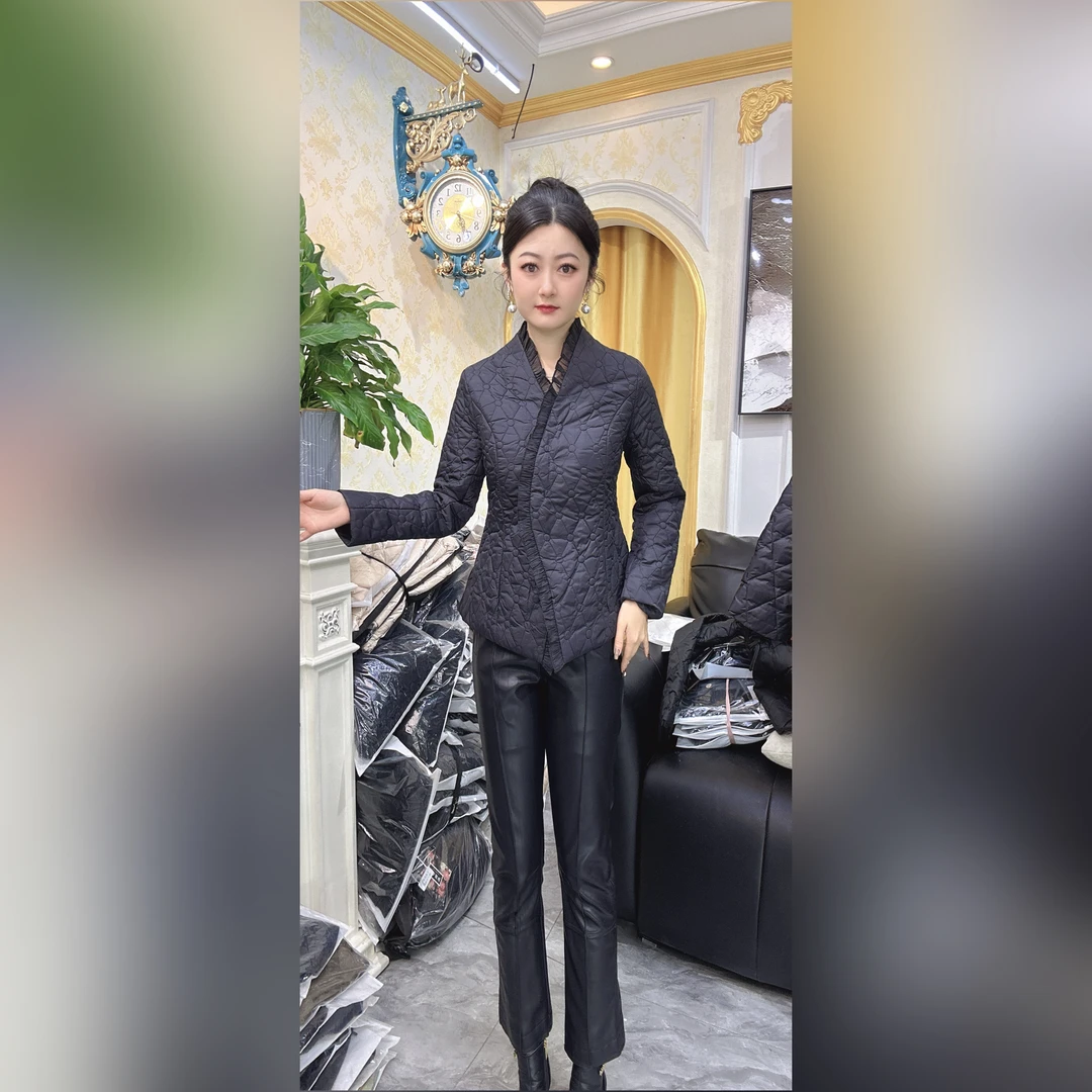 （8866）雅伊裳品家2025年新款女薄款短款汉服暗扣立领网红修身