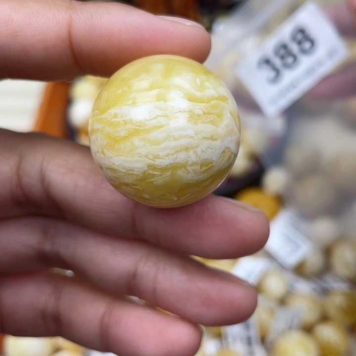 蜜蜡未镶嵌珠宝奇石小坑28.5