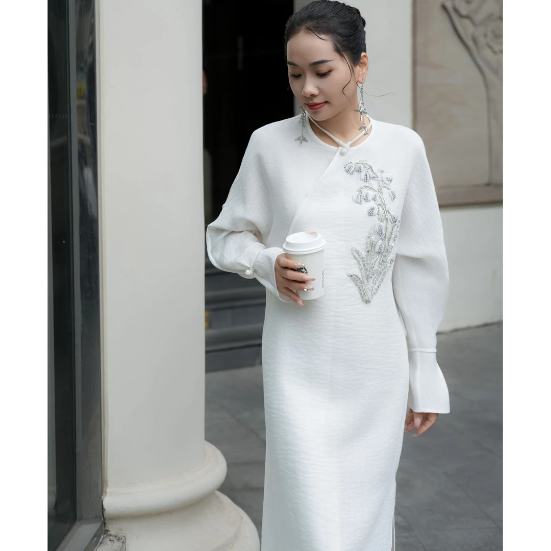 爱妃原创【素霓生绮】新中式连衣裙白色复古气质长款国风长裙86666