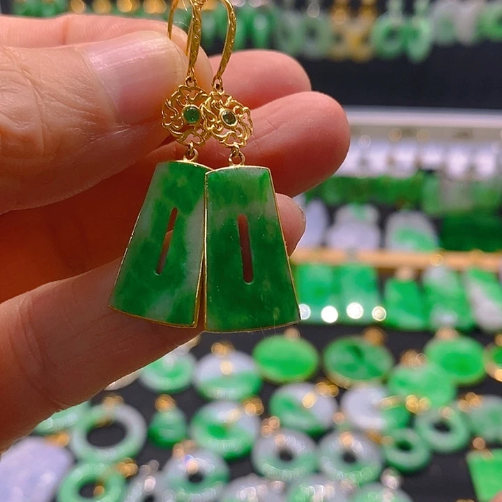 翡翠18K金镶嵌耳饰耳坠