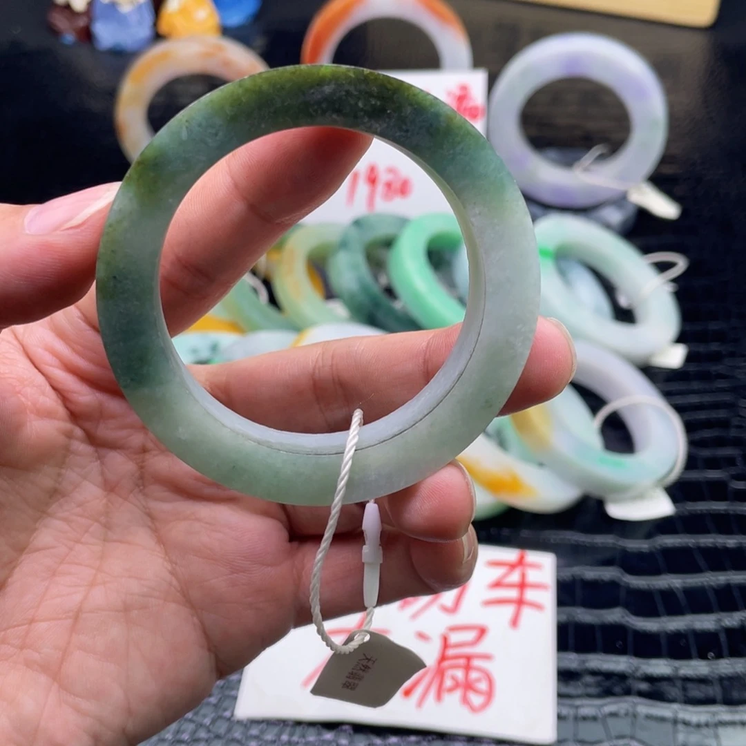 未镶嵌翡翠定制翡翠