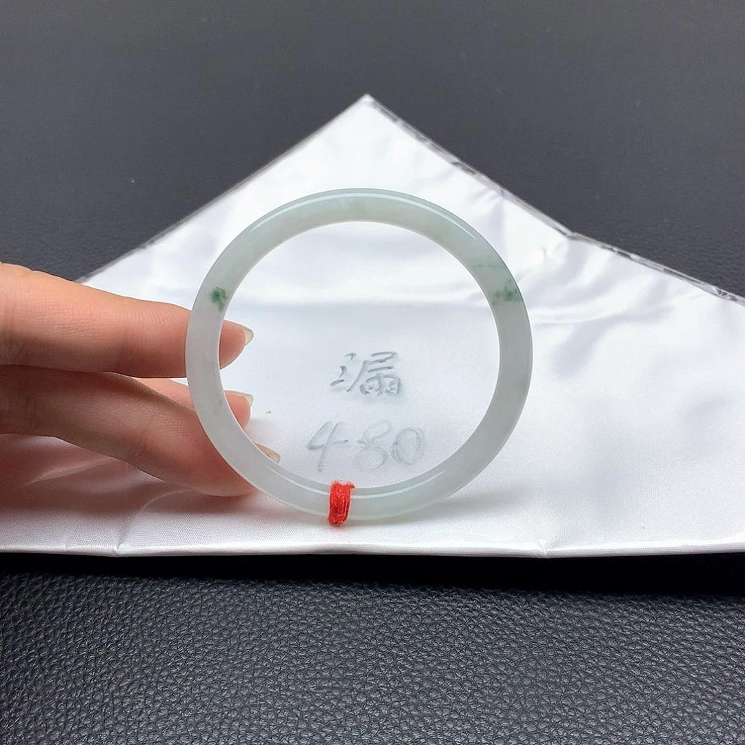 翡翠未镶嵌手镯51