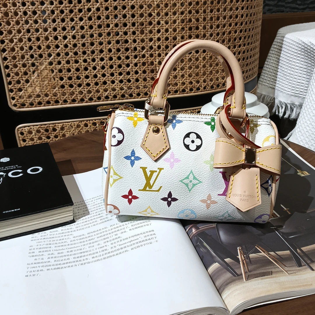未使用 LouisVuitton/路易威登 【赫赫推荐】speedy 白三彩 全新