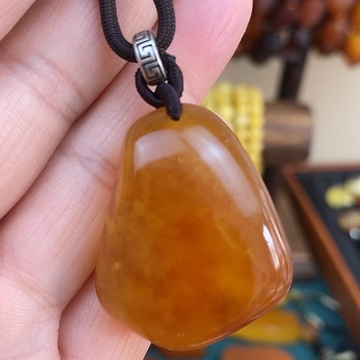 蜜蜡未镶嵌颈饰吊坠