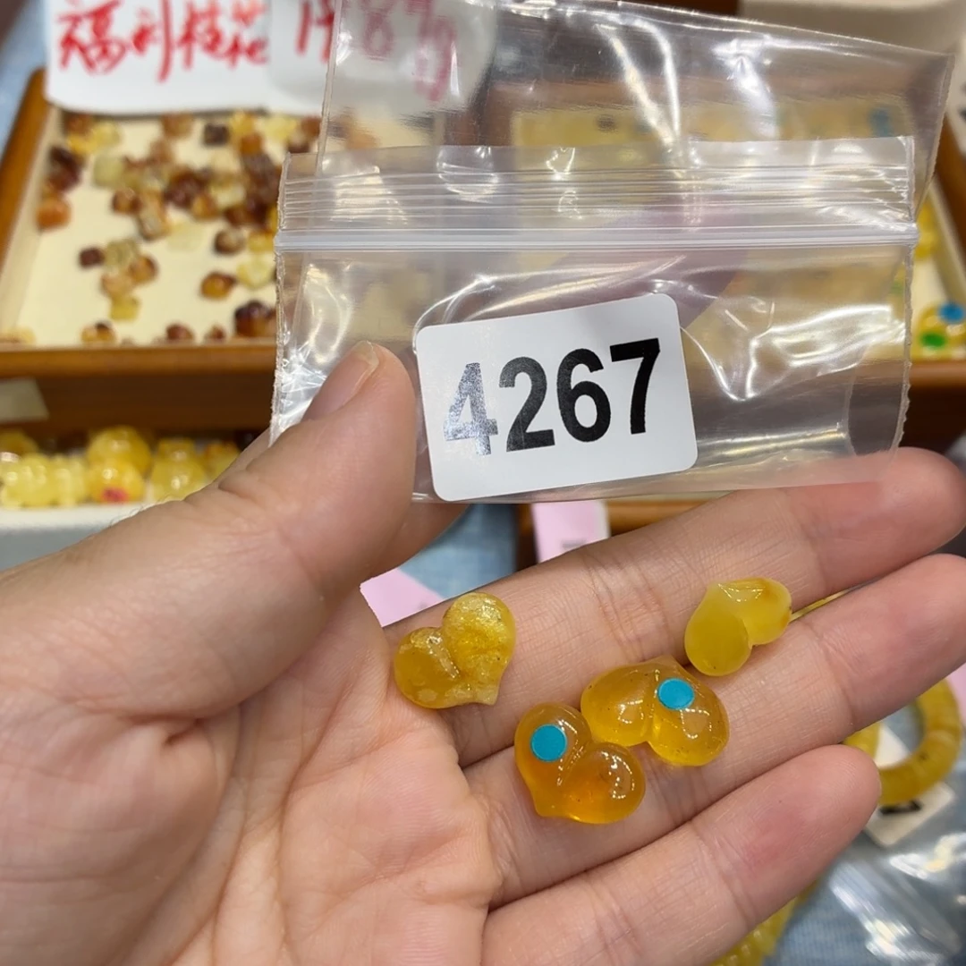 琥珀未镶嵌珠宝奇石