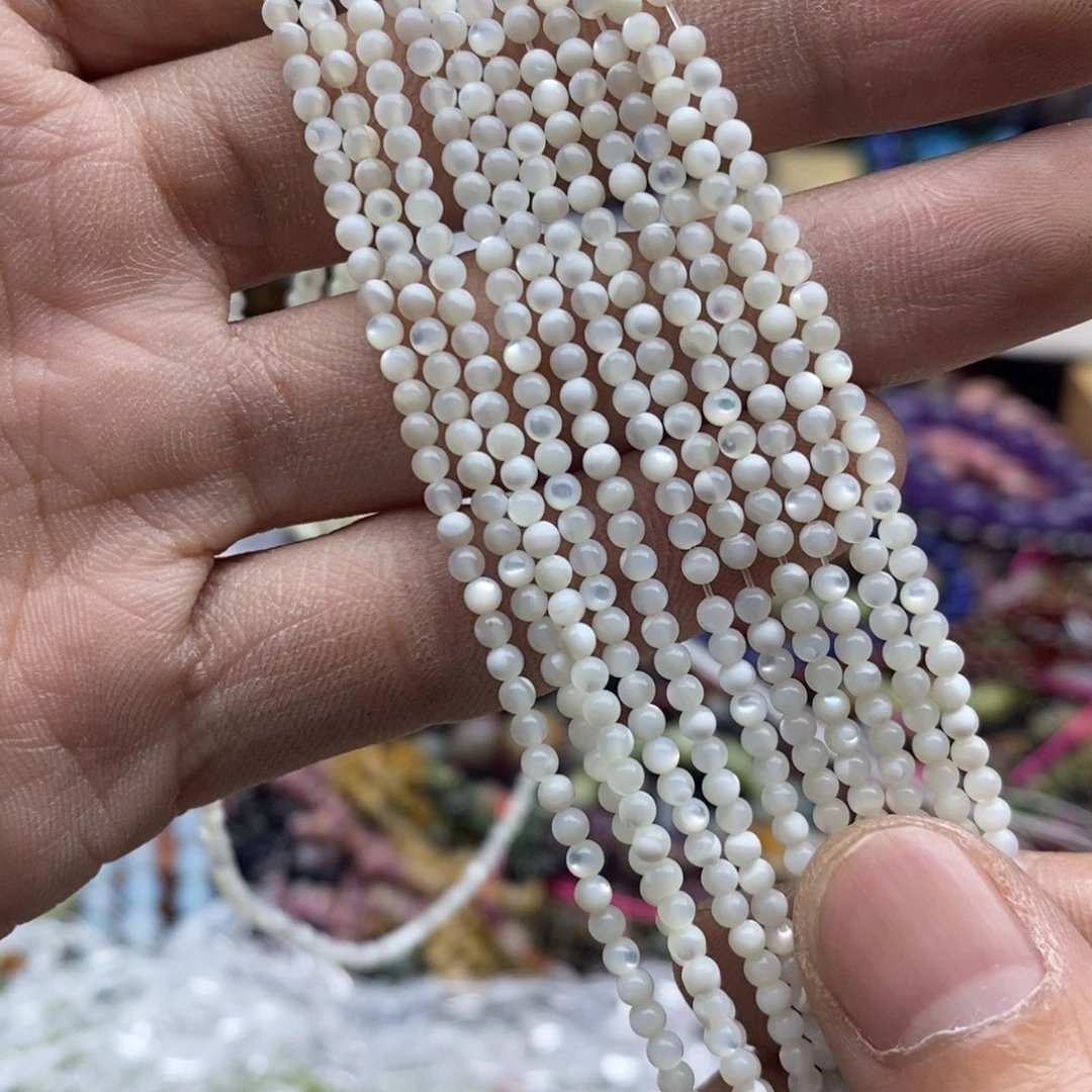 玛瑙/玉髓未镶嵌珠宝半成品一条天然2.5mm白蝶贝圆珠