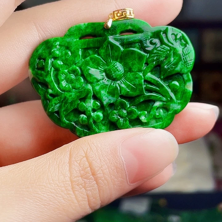 翡翠18K金镶嵌颈饰多样性