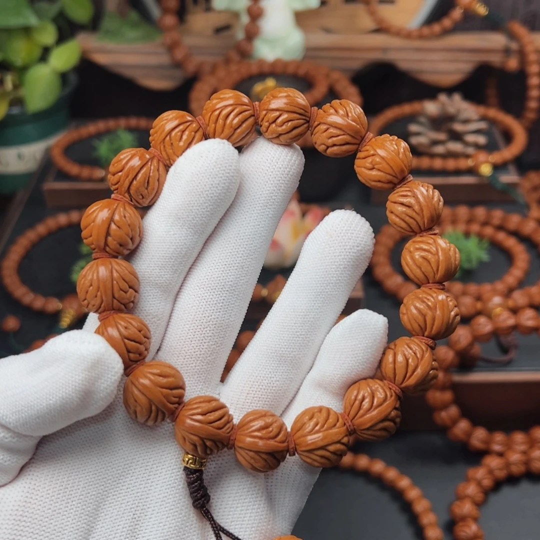 吊坠桃核1.6祥云手持