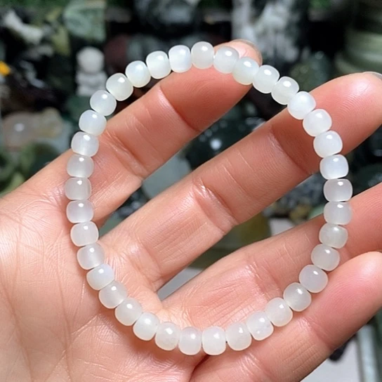 未镶嵌和田玉（糖玉）珠宝半成品