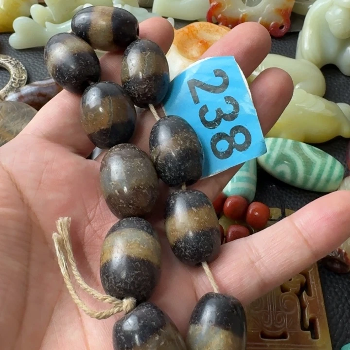 未镶嵌颈饰玛瑙/玉髓