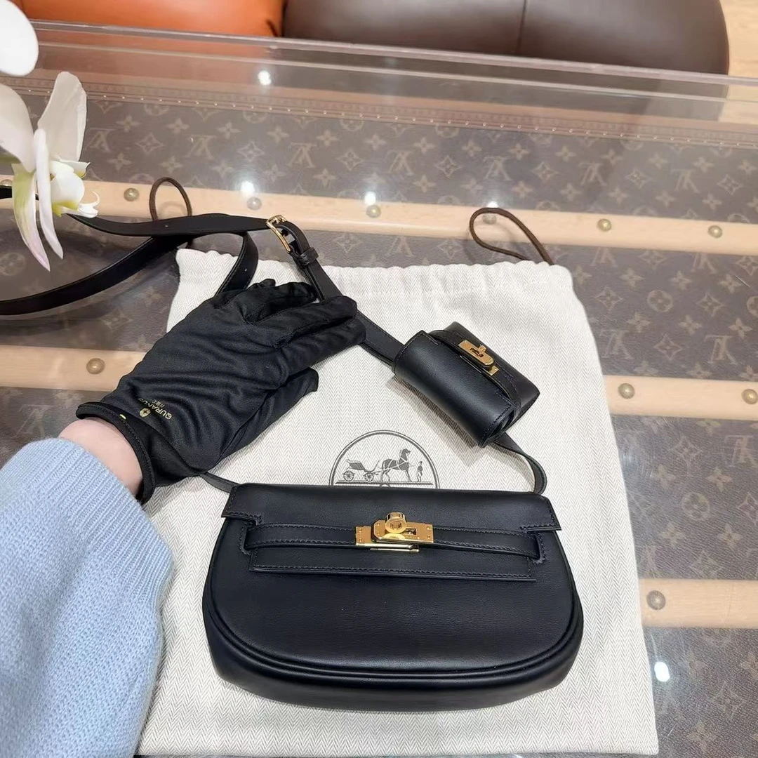全新未使用 Hermes/爱马仕 Kelly Moove子母包黑色金扣