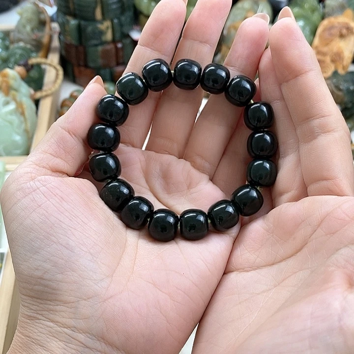 未镶嵌手链透闪石质玉越**好