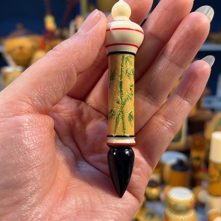 大叶紫檀（黑酸枝木类）