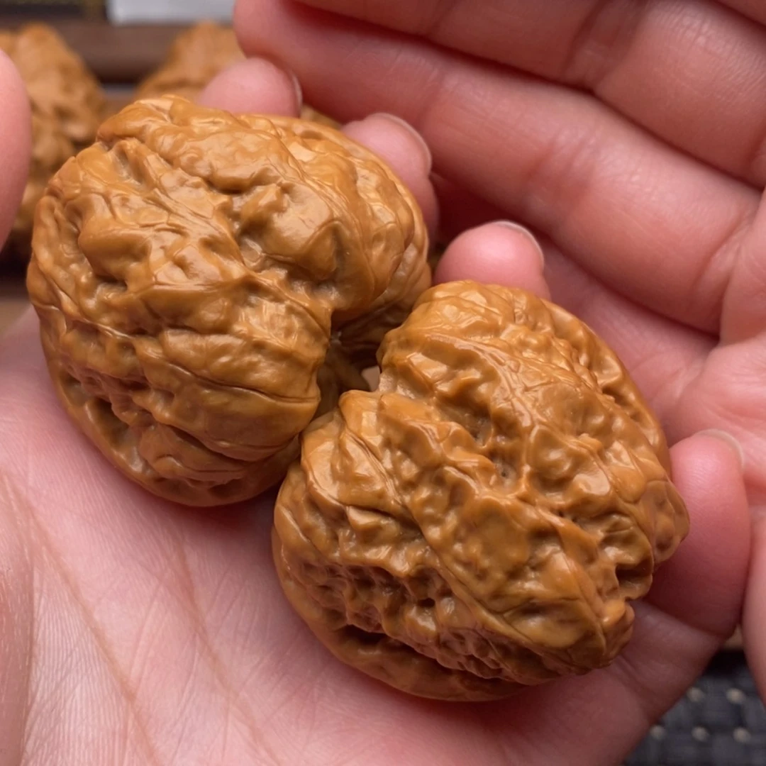 【闪购商品】文玩核桃把件一****愿边42左右