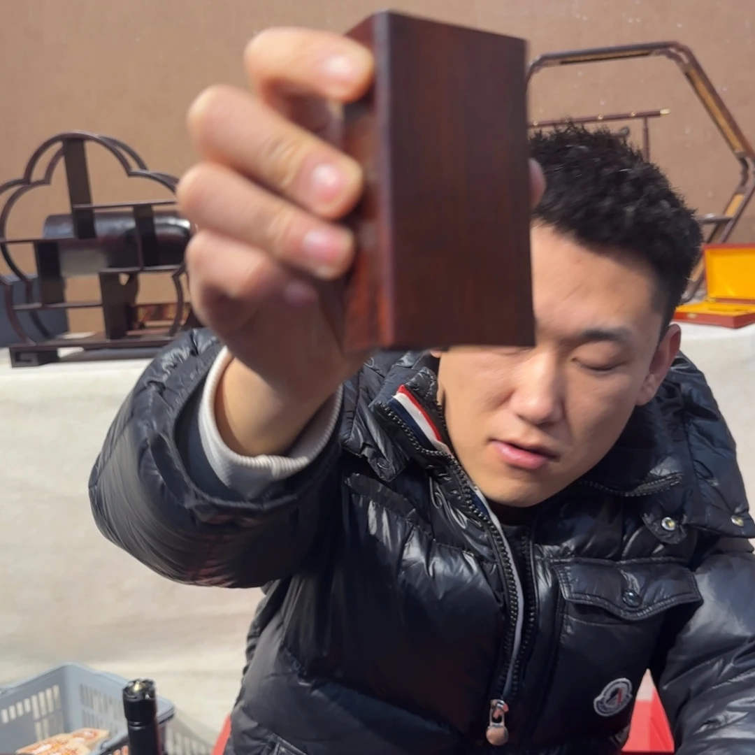 紫檀木类家具烟盒