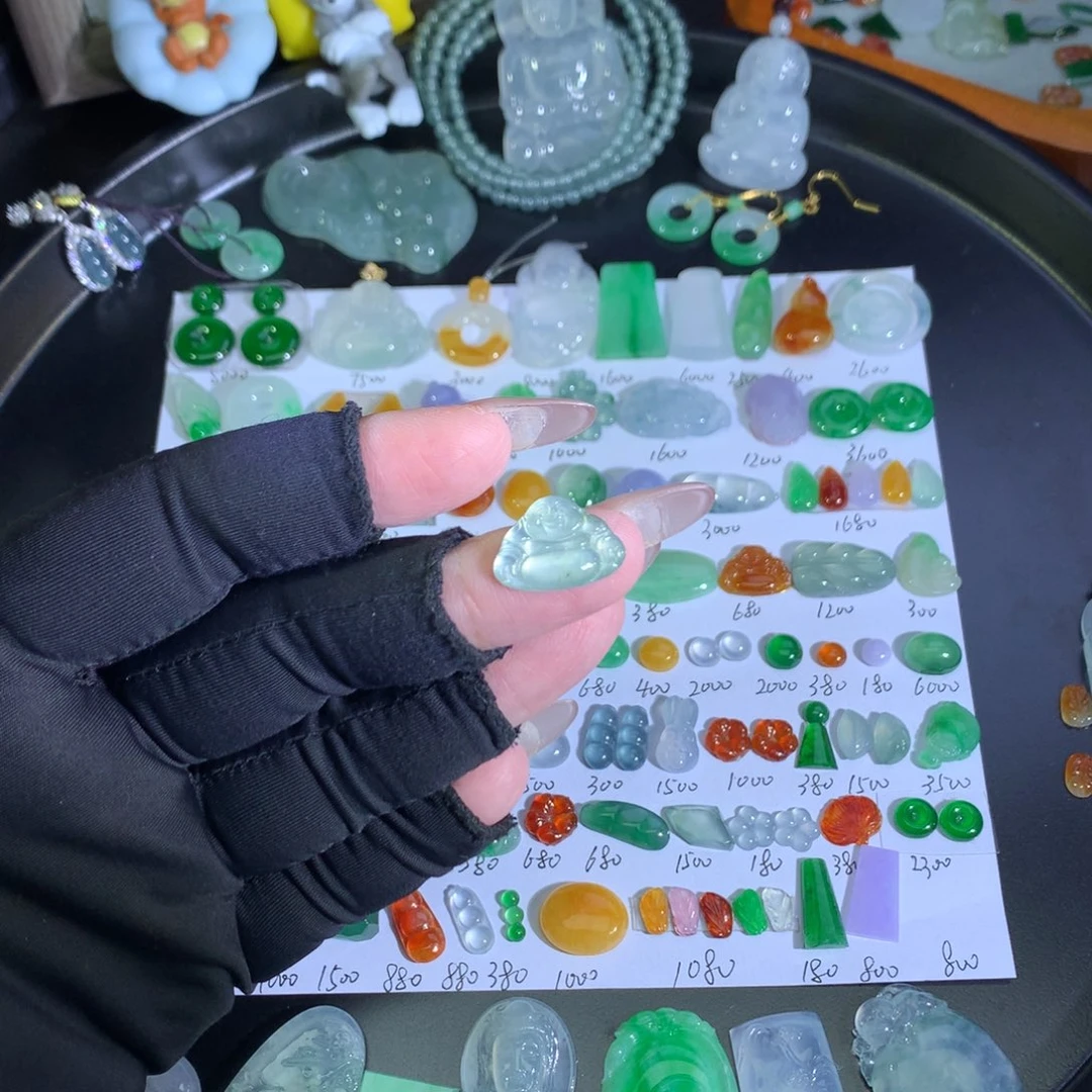 翡翠未镶嵌吊坠(不含链)冰佛公