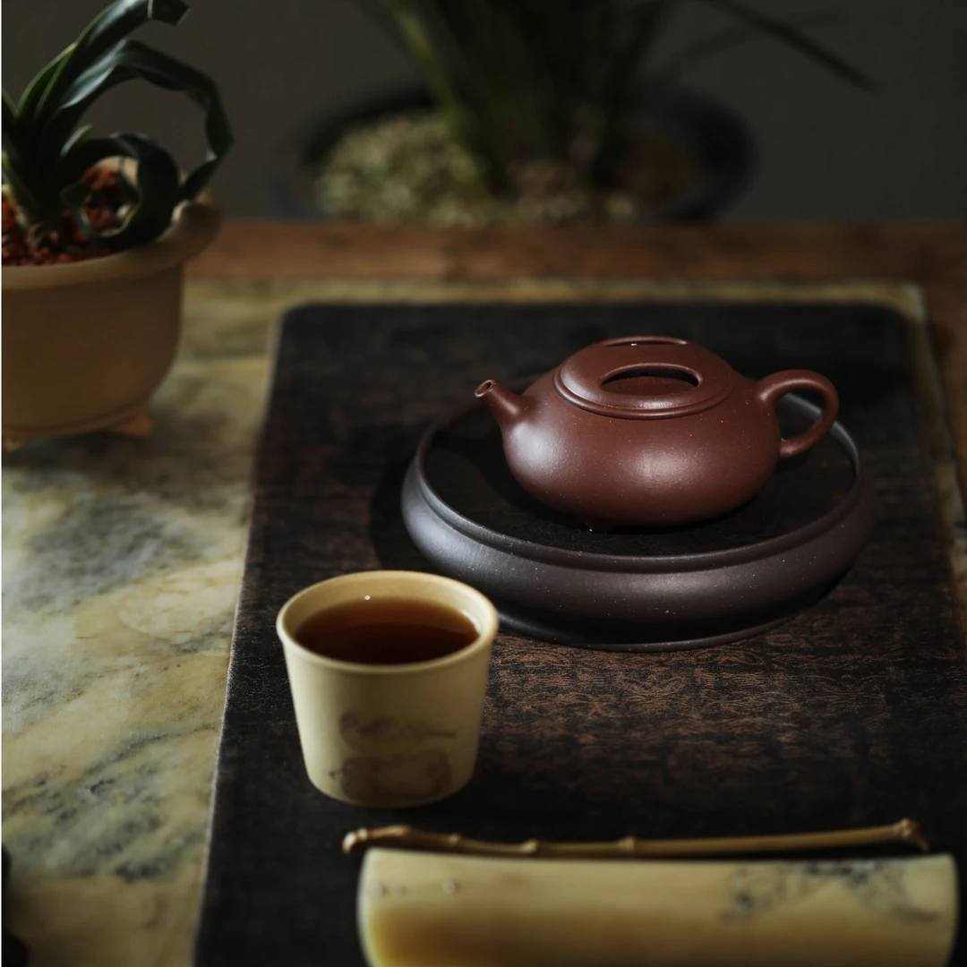 柿园静山堂 周宇杰藏品《牛盖石瓢》紫泥调砂 140cc 紫砂壶  全手工