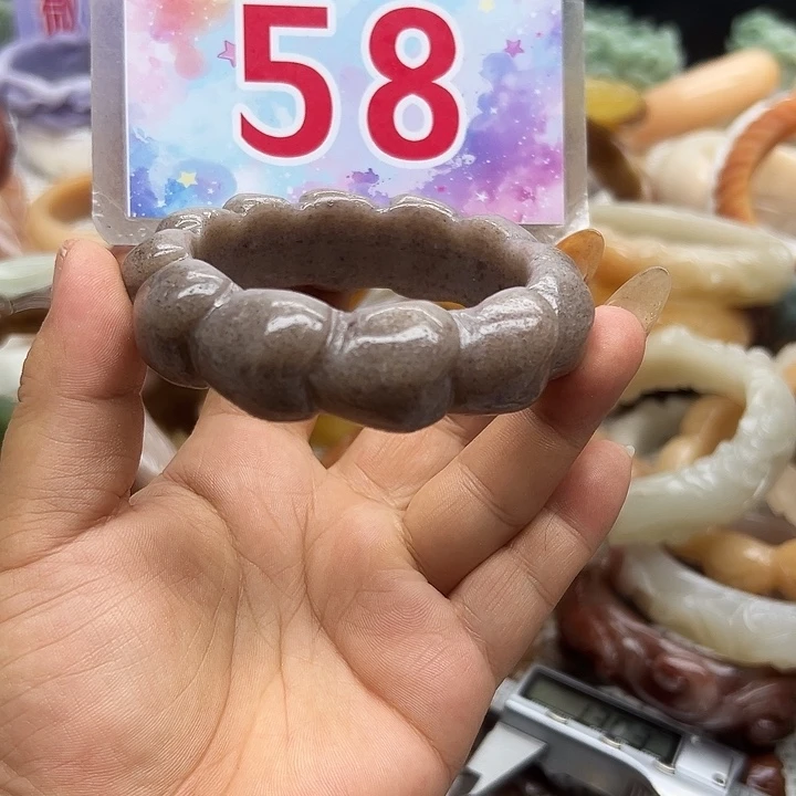 石英岩玉手镯未镶嵌