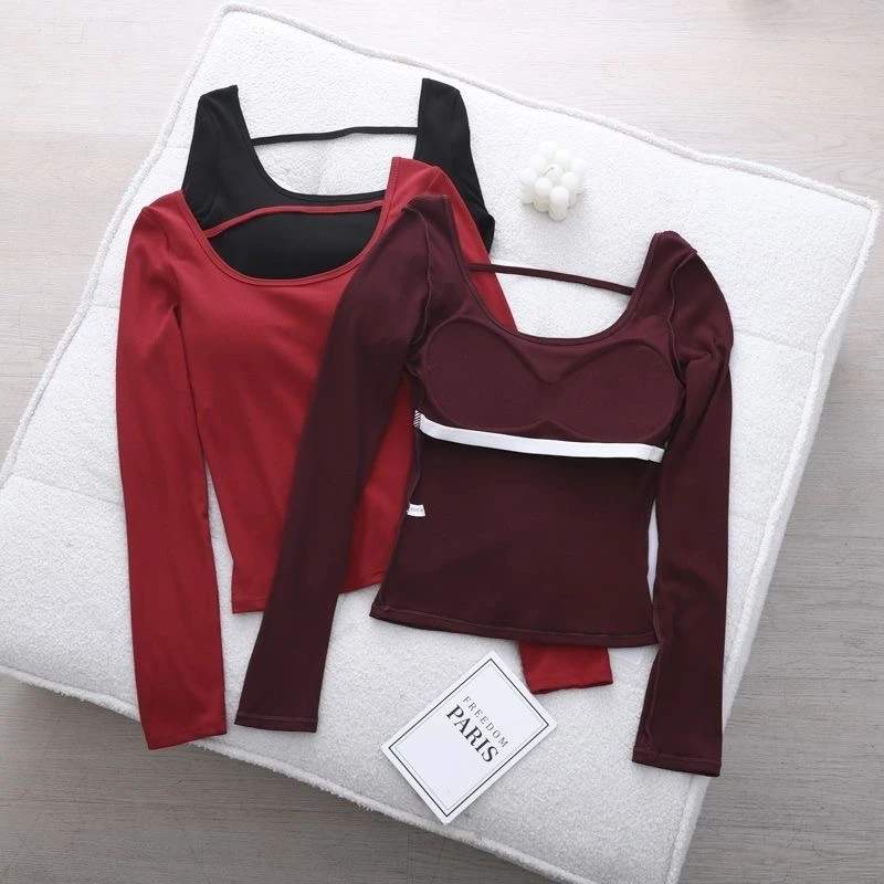 2025流行色安可拉红带胸垫T恤女春秋性感露背修身打底衫长袖上衣