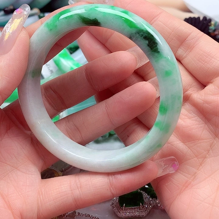未镶嵌手镯翡翠翡翠