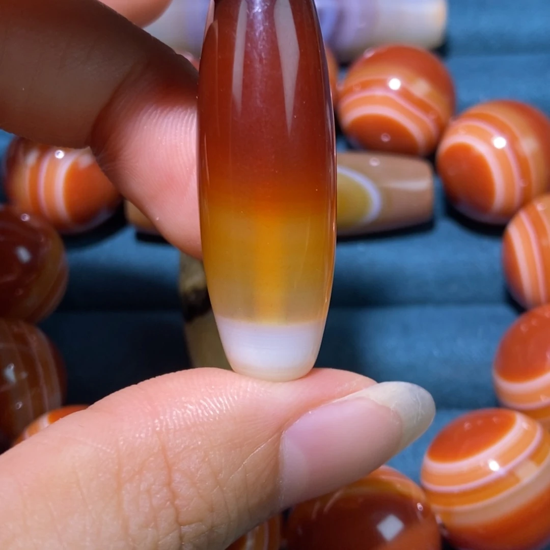 未镶嵌玛瑙/玉髓珠宝奇石