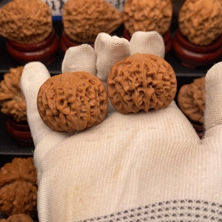 文玩核桃吊坠秦岭秦闷34.5-35无修