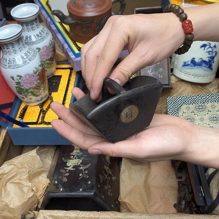 大叶紫檀（黑酸枝木类）