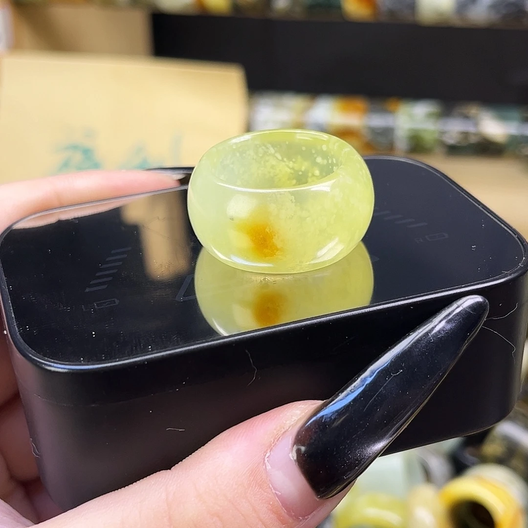 岫玉未镶嵌戒指21口可盘