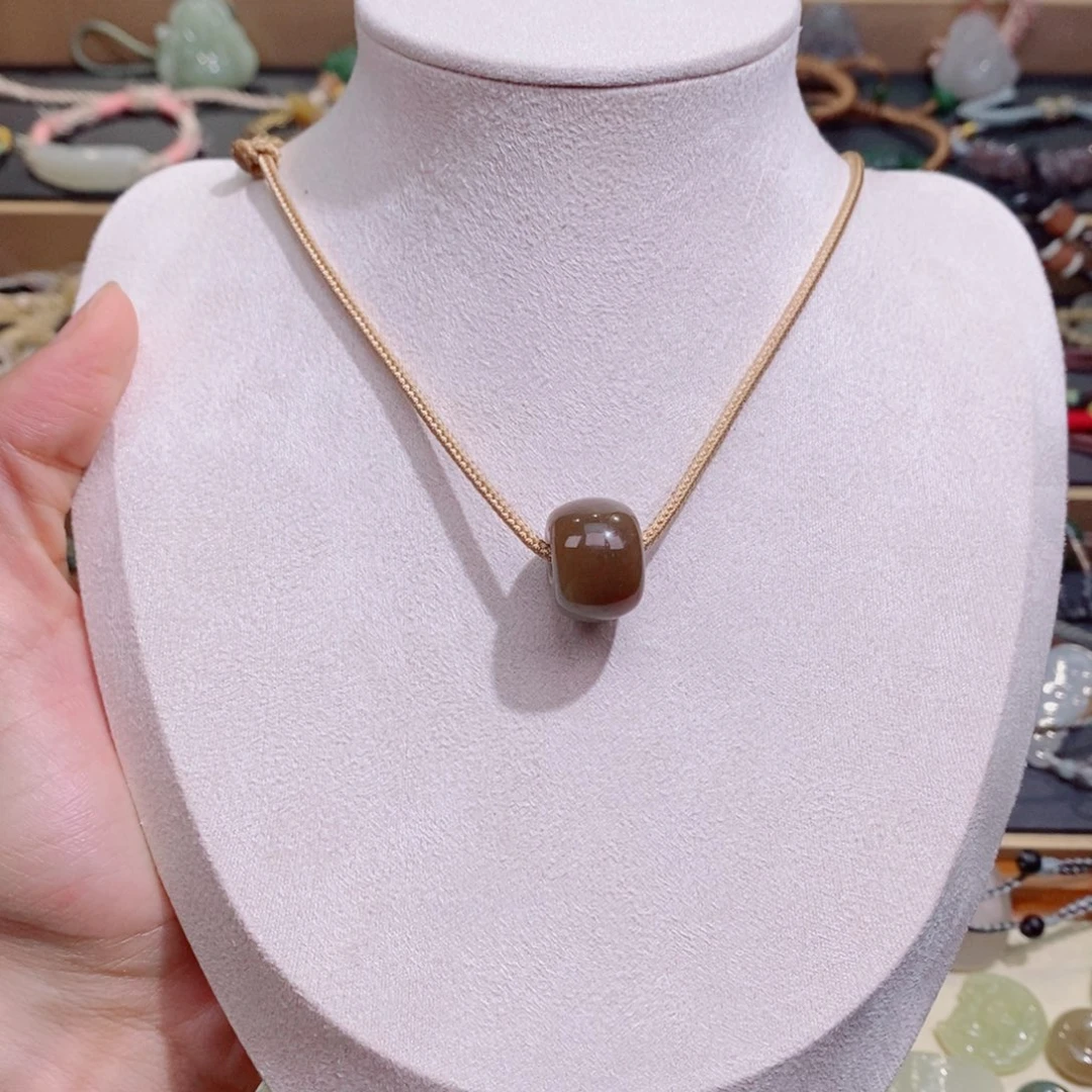 和田玉未镶嵌颈饰小****铺