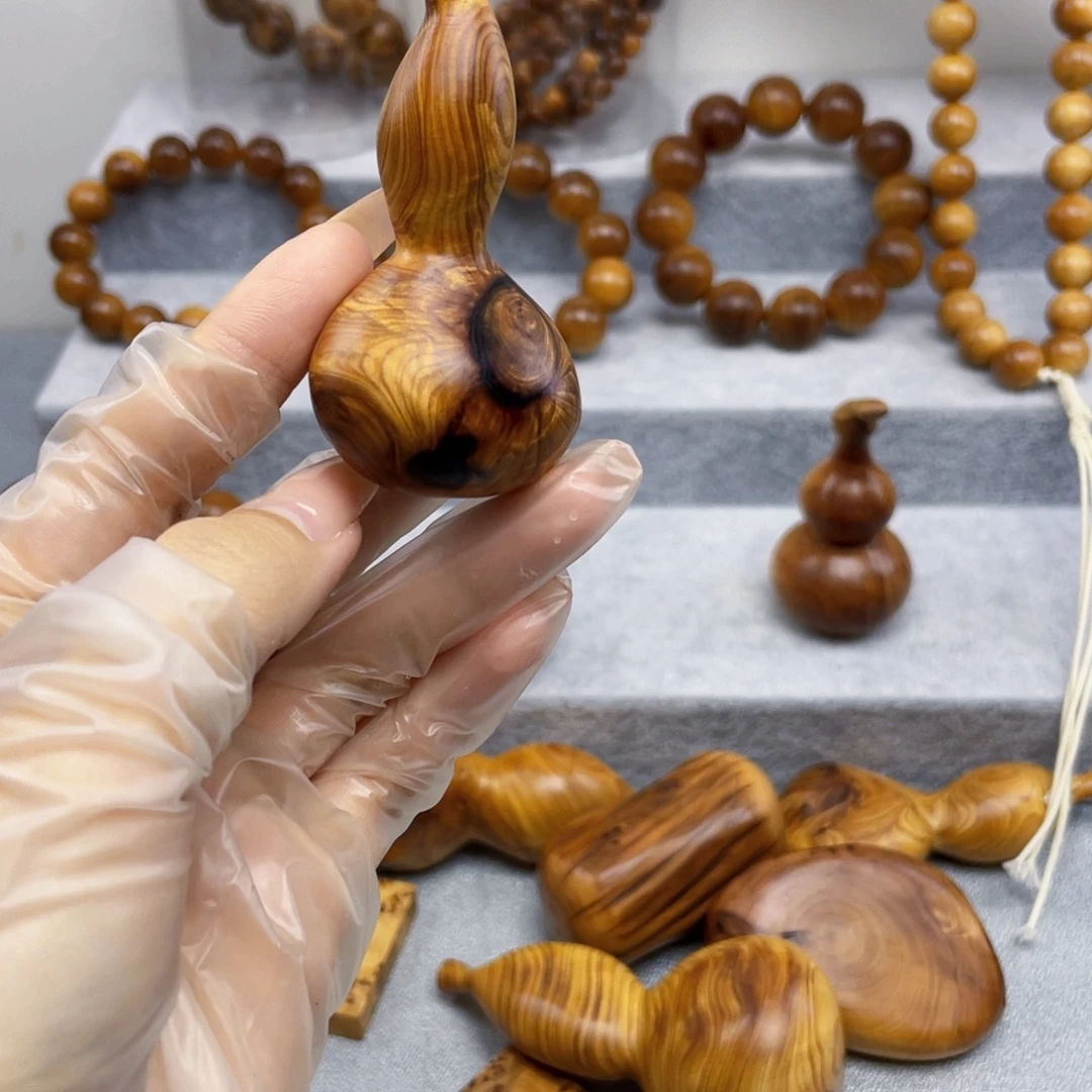 柏木（崖柏）太行崖柏手把件