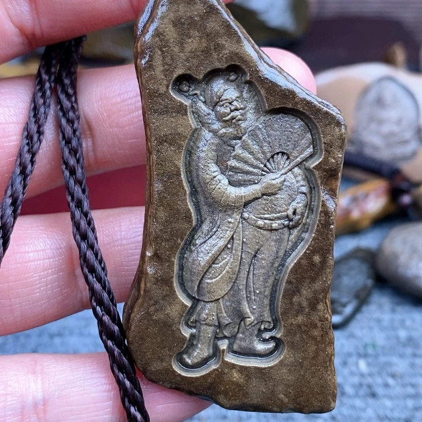 【闪购商品】原石雕刻手把件