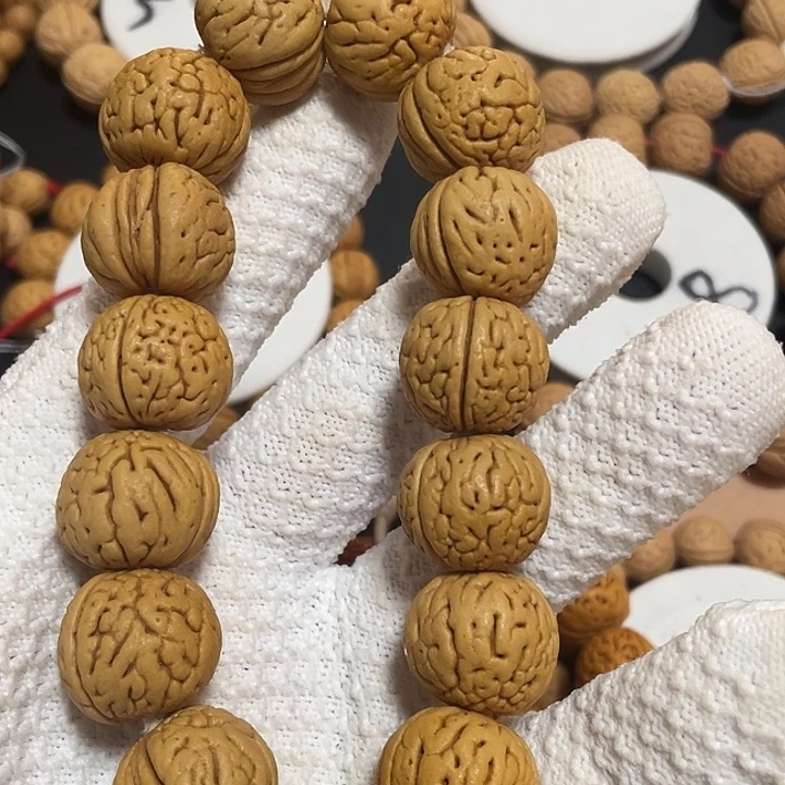 似***珠吊坠文玩核桃野生桃核，一物一图