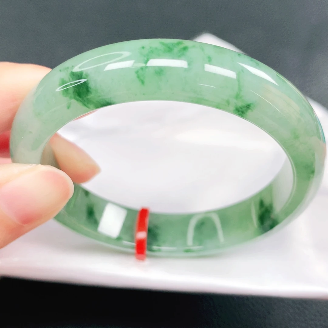 翡翠未镶嵌手镯54圈