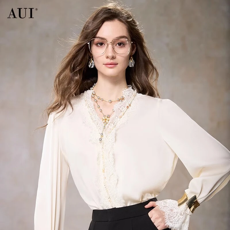 【诗语专属】AUI杏色法式蕾丝边V领衬衫高级别致衬衣上衣-25W059371