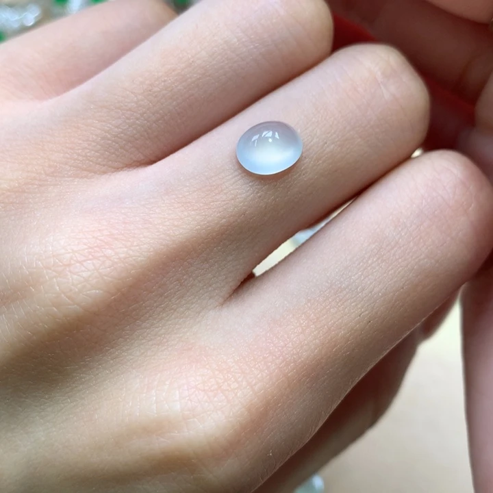 翡翠未镶嵌颈饰蛋面8.4*6.9*3.6