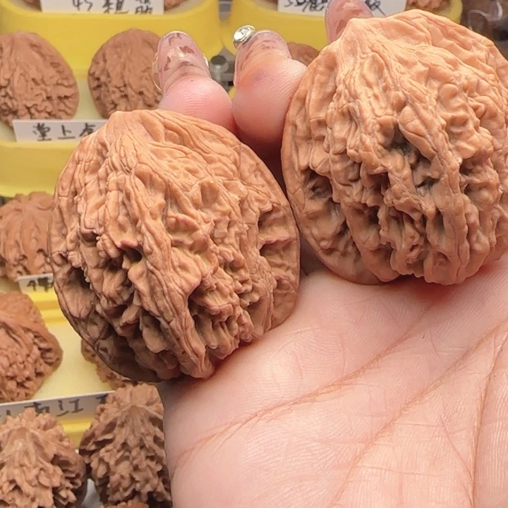 行***兄吊坠桃核文玩核桃树麦穗骨头