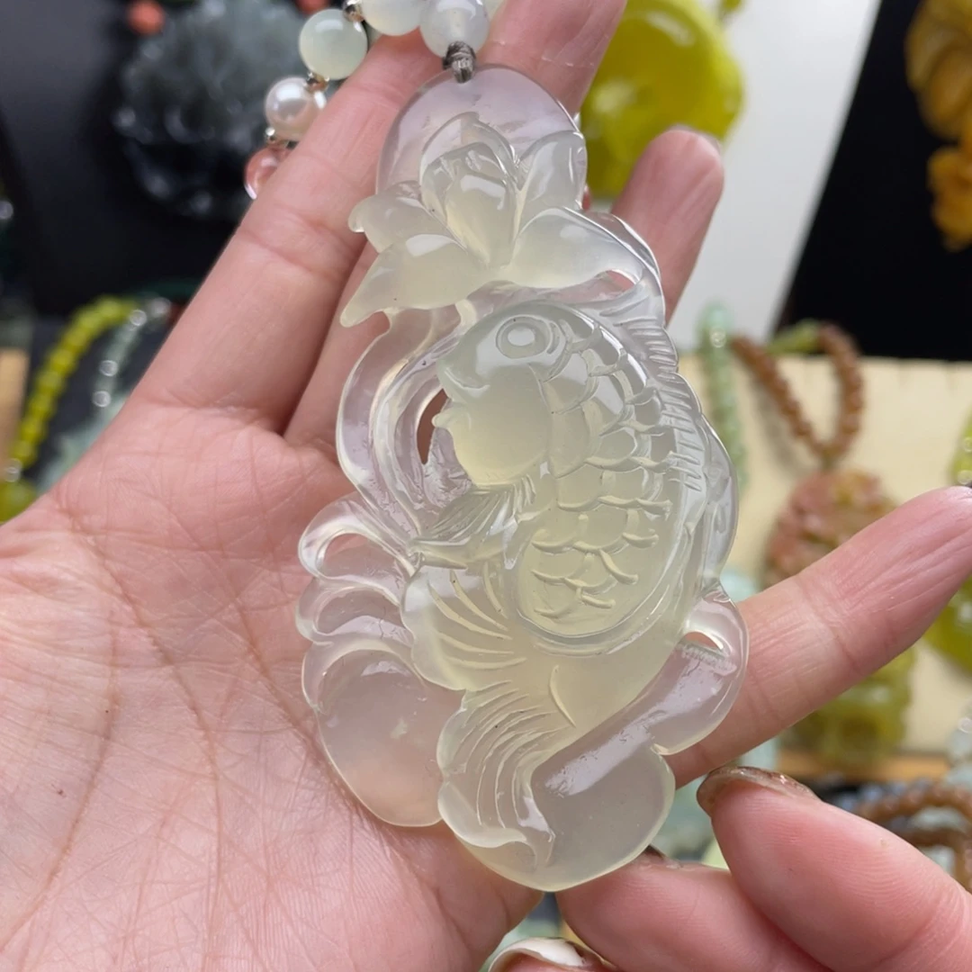 未镶嵌蛇纹石玉颈饰