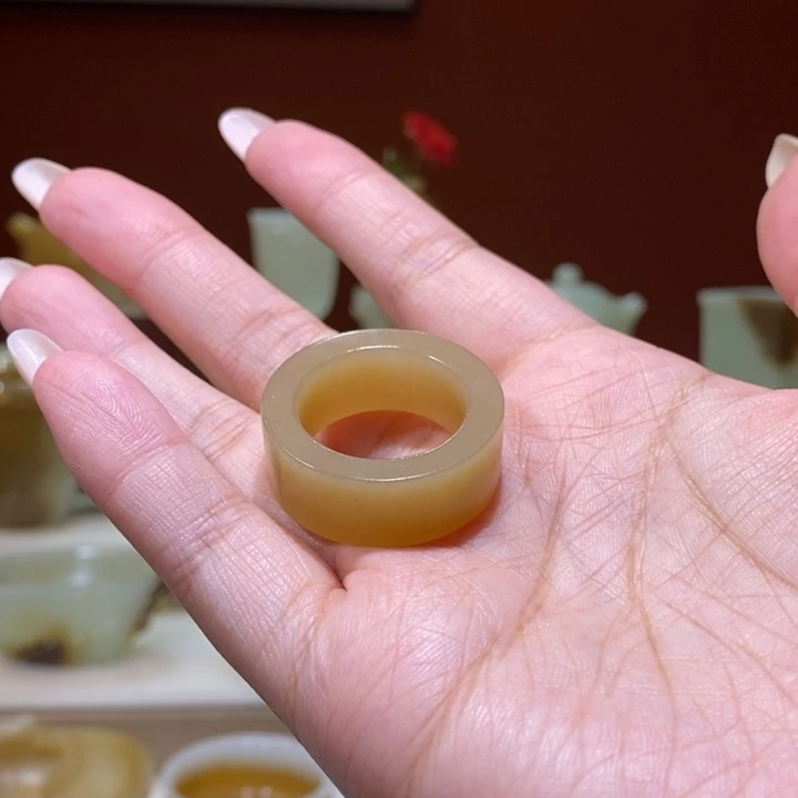 未镶嵌和田玉摆件火*全糖戒环