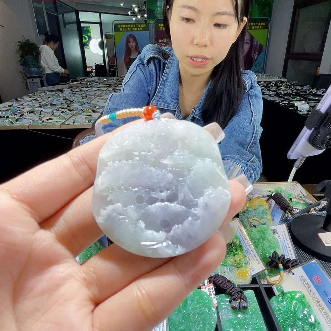 颈饰未镶嵌翡翠一