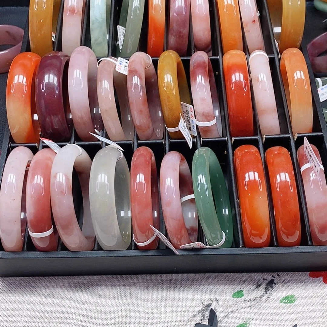 石英质玉（金丝玉）未镶嵌手镯