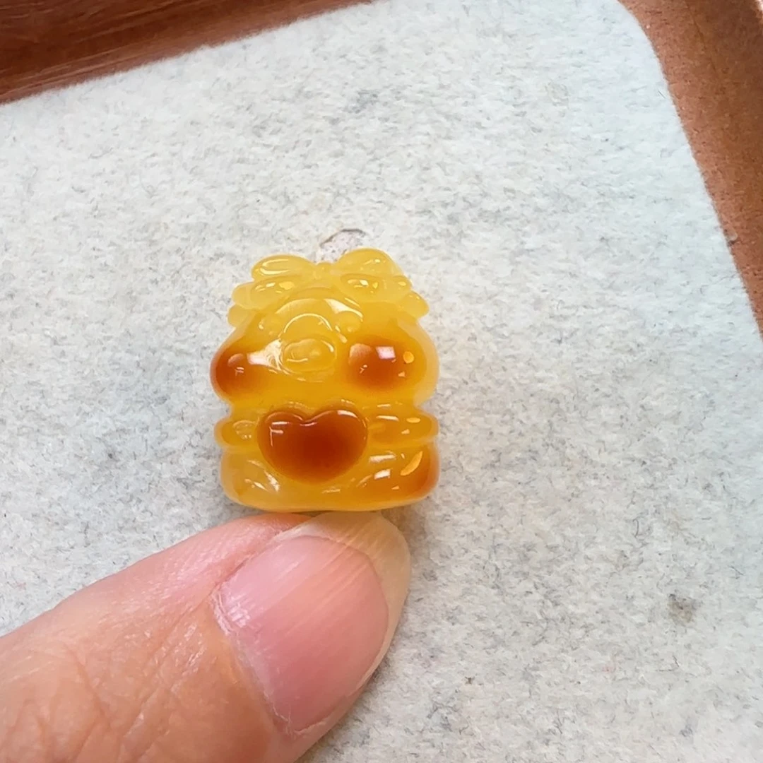 琥珀未镶嵌珠宝奇石定制