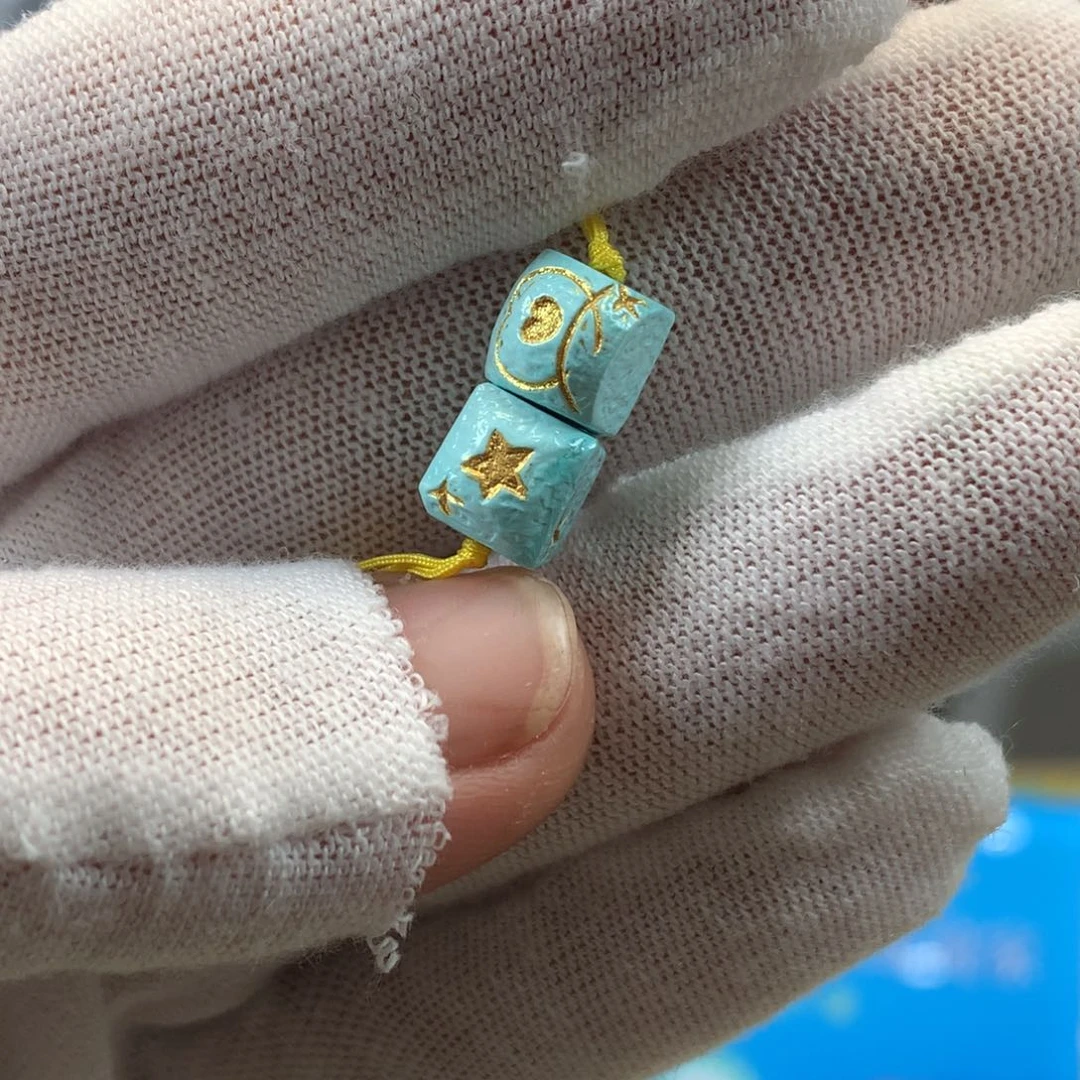 绿松石未镶嵌挂件