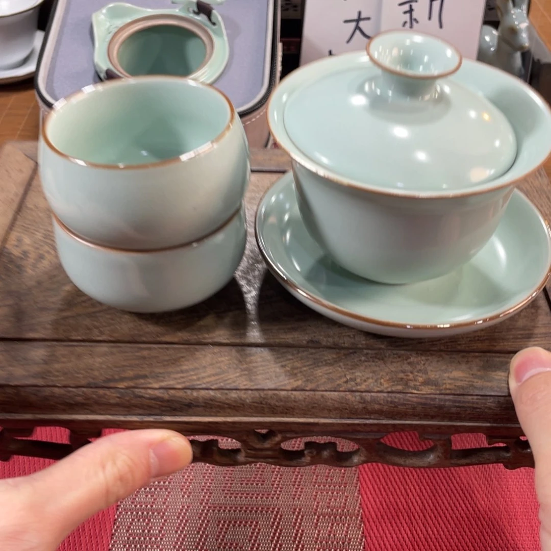 瓷片。。。。。。。。。。。。。。。。