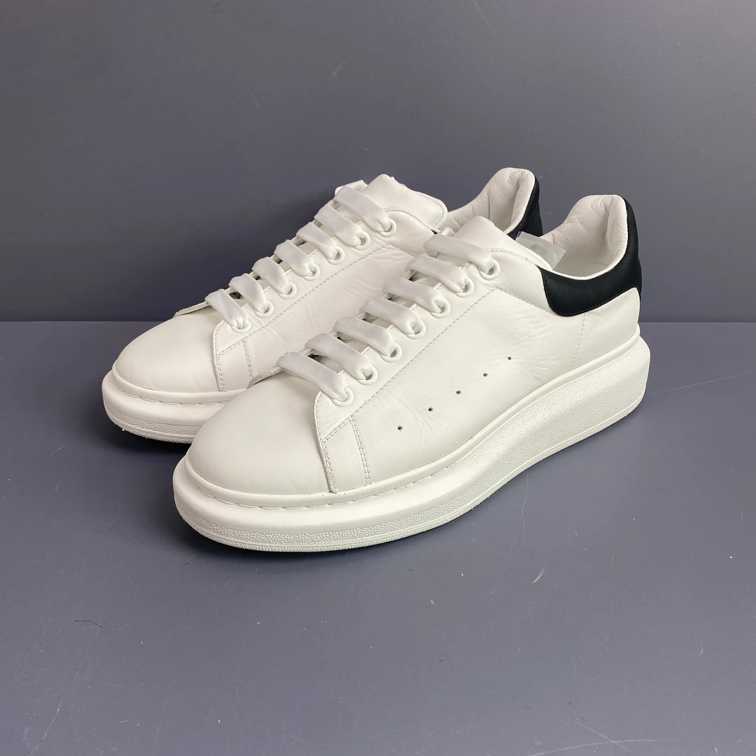 95新 Alexander McQueen/亚历山大·麦昆 43码 麦昆 休闲鞋 290