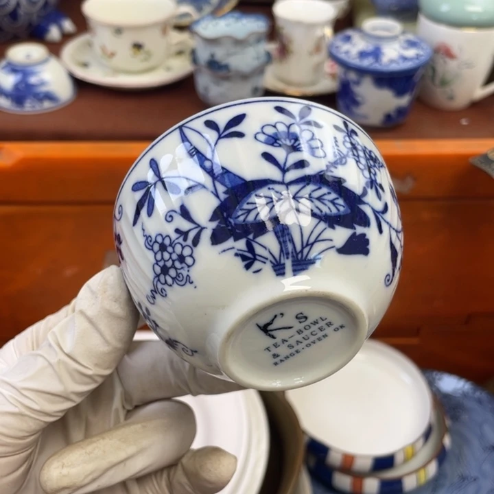 他家瓷器真美…开播了